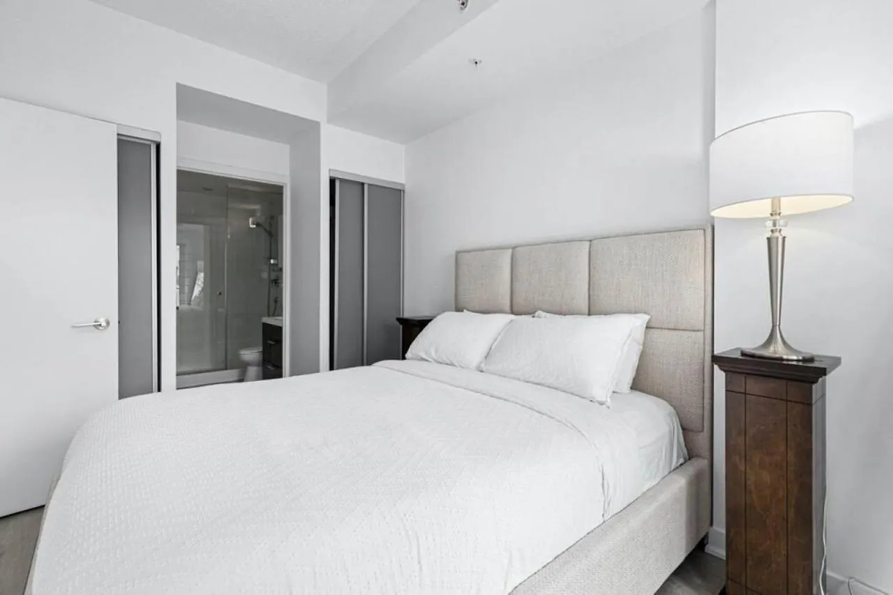Comfy 2 Bedroom 2 Ba Ent District Work From Home トロント